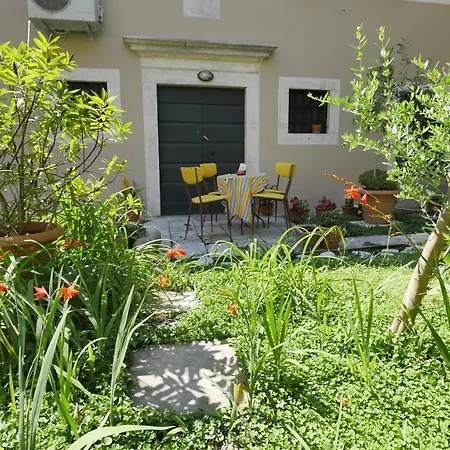 Bed & Breakfast Austria 1843 *