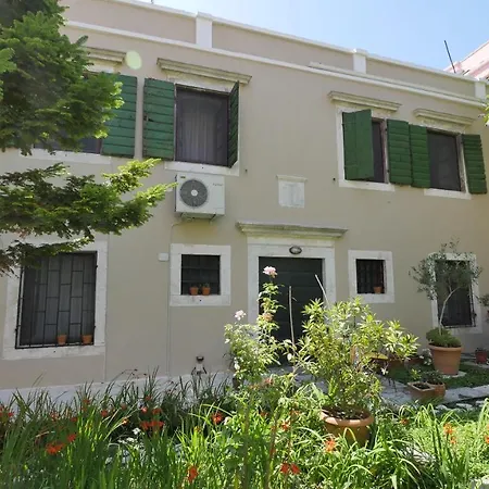 Austria 1843 Bed & Breakfast *